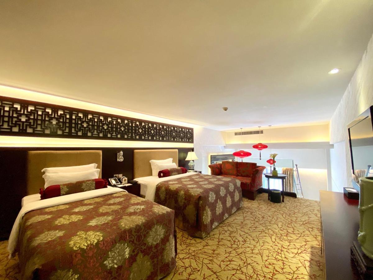 Hotel Metropole Macao Esterno foto