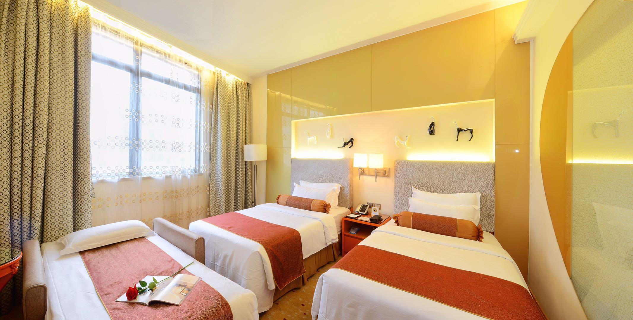Hotel Metropole Macao Esterno foto